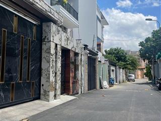 Nhà 4 tầng, 90m2 (5 x 18m) cách lotte vài bước chân q7, chỉ 7 tỷ