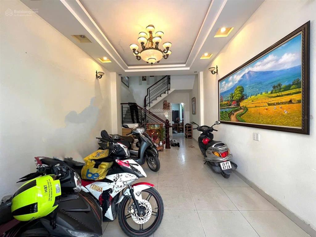 5 tỷ nhà 4 tầng  hẻm xe hơi duy nhất q7  65m2  lotte q7