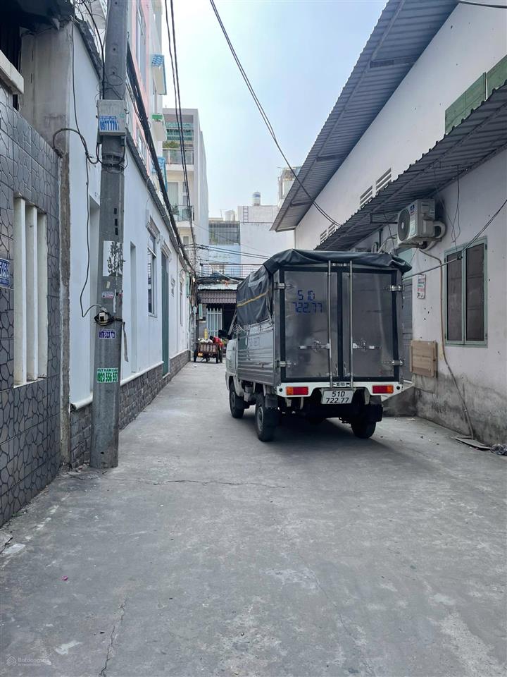 Nhỉnh 5 tỉ có nhà 80m2, hẻm xe hơi, lý phục man q7