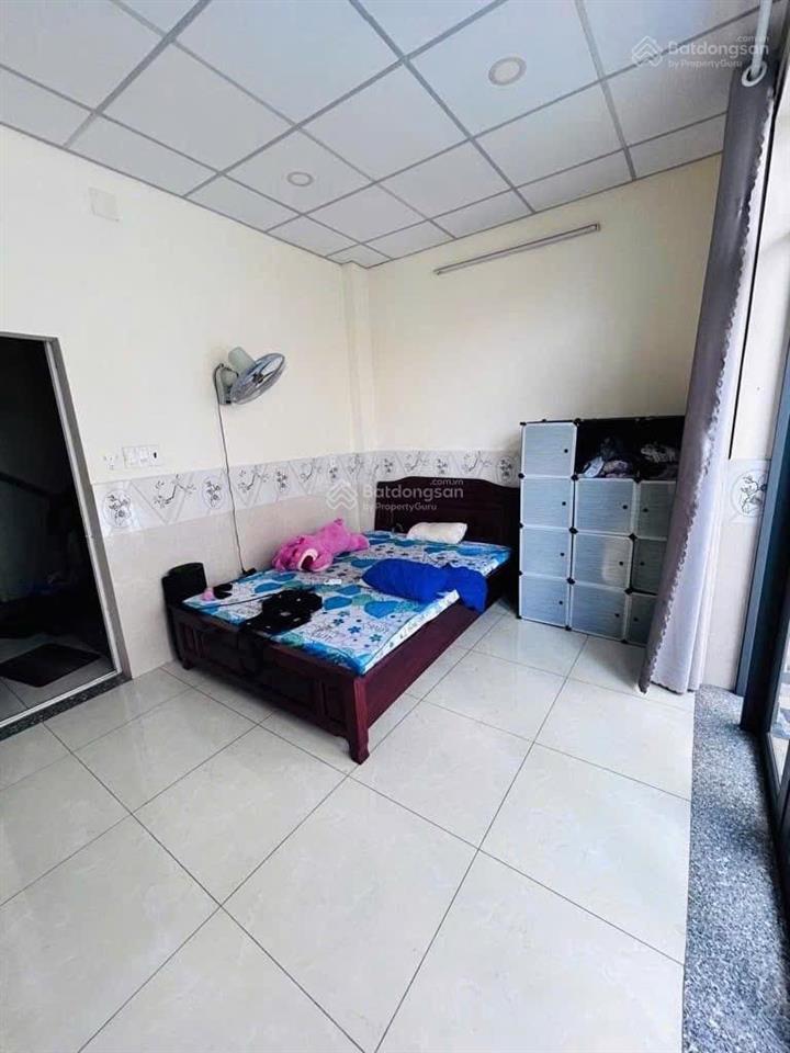 Nhỉnh 5 tỉ có nhà 80m2, hẻm xe hơi, lý phục man q7