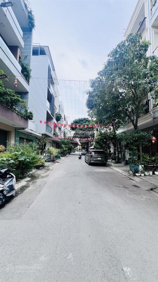 Nguyễn thị thập q7 140m2 (7 x 20)m, nhà vườn, vp công ty xịn sò, chỉ nhỉnh 9 tỉ, hẻm xe tải