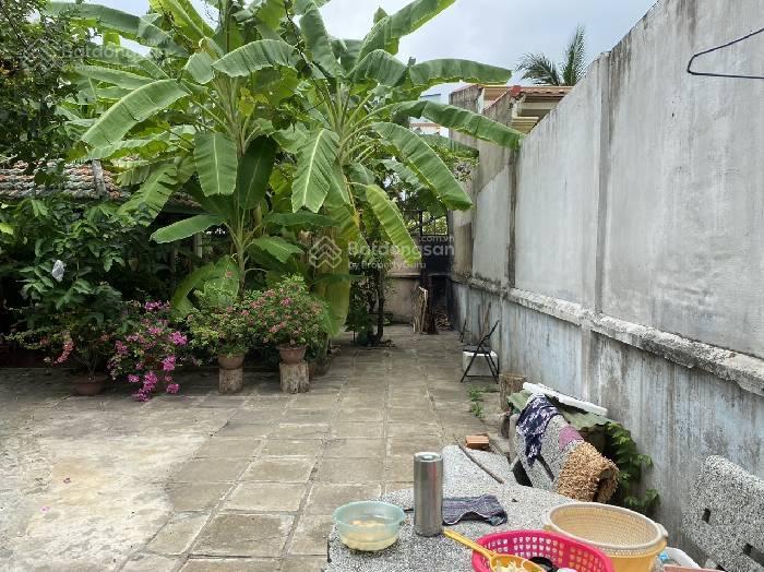Đất lớn 330m ngang 8m, lý phục man, hẻm xe tải né tiện xây tòa nhà chdv đỉnh nhất q7, chỉ 28 tỷ