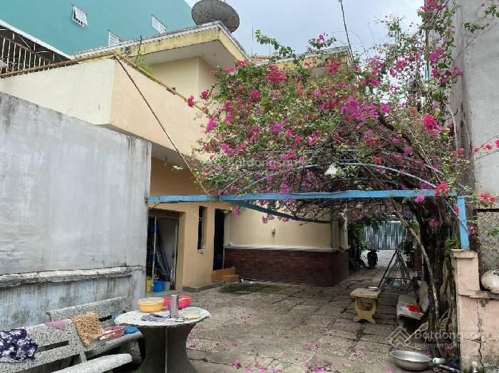 Đất lớn 330m ngang 8m, lý phục man, hẻm xe tải né tiện xây tòa nhà chdv đỉnh nhất q7, chỉ 28 tỷ