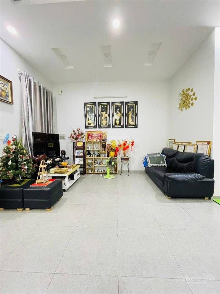 Nhà 90m², 4 tầng, lý phục man, ngang 5m chỉ 7 tỷ