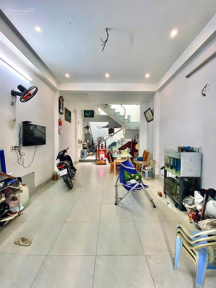 5 tỉ nhà 4 tầng, rộng 60m², hẻm xe tải 8m, lý phục man