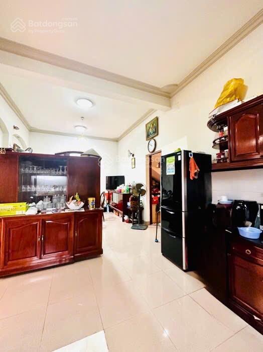 350m2 (ngang 8m vuông vức), hẻm xe tải thông, ngã tư phú thuận htp, chỉ nhỉnh 28 tỷ dòng tiền 500tr