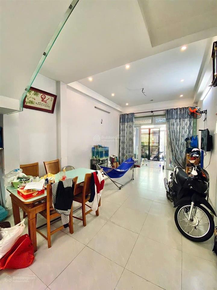90m2, 7 tỷ, 3 tầng, lâm văn bền q7