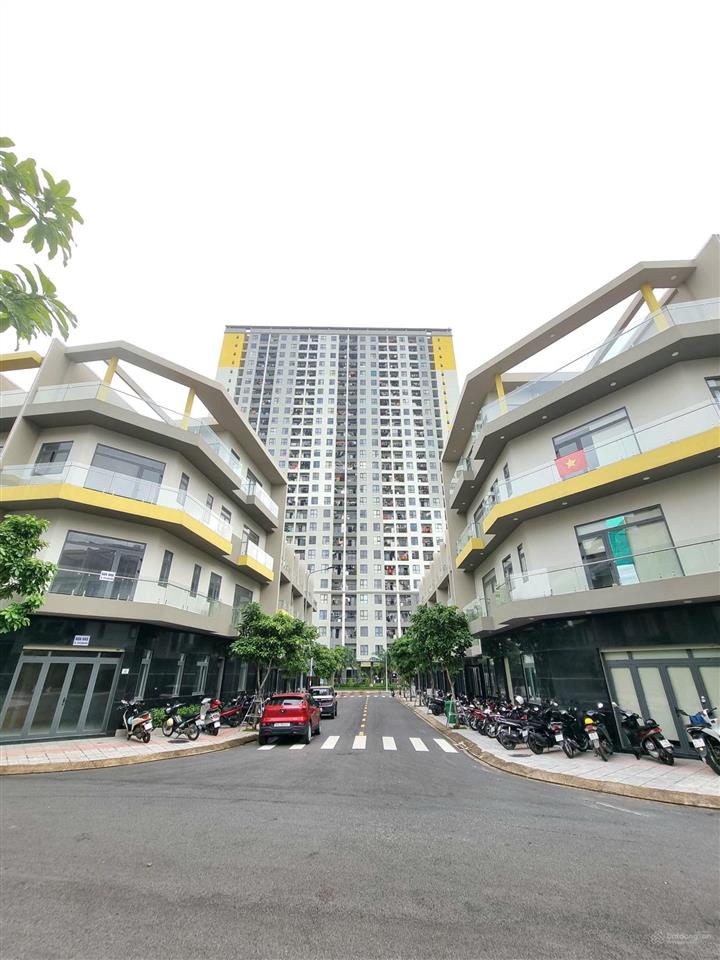Bcons uni valley vị trí đẹp thoáng hàng sao việt. 1,55 tỷ đã sở hữu căn nhà 3 tấm