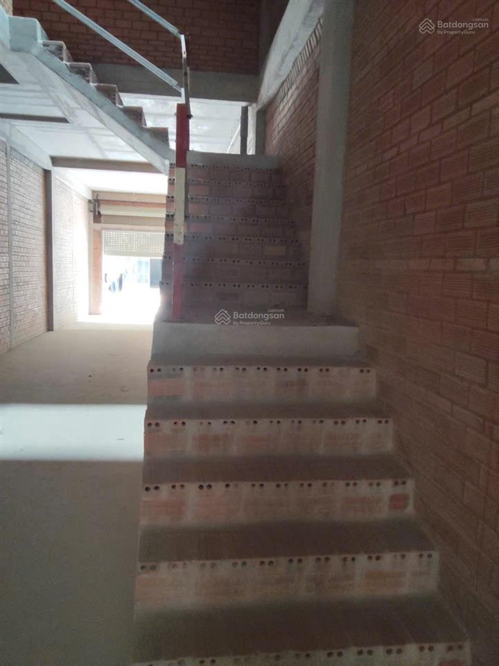 Bcons uni valley vị trí đẹp thoáng hàng sao việt. 1,55 tỷ đã sở hữu căn nhà 3 tấm