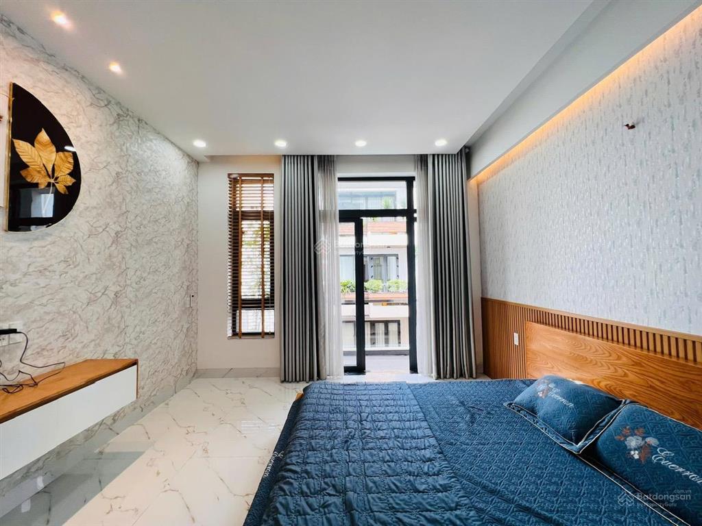 Cho thuê nhà nguyên căn full nội thất 4 phòng ngủ