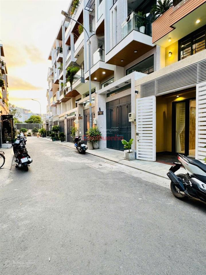Cho thuê nhà nguyên căn full nội thất 4 phòng ngủ