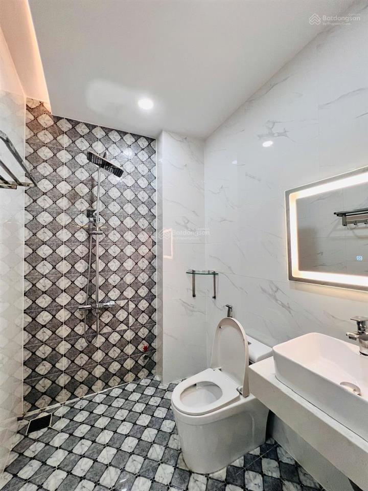 Cho thuê nhà nguyên căn full nội thất 4 phòng ngủ