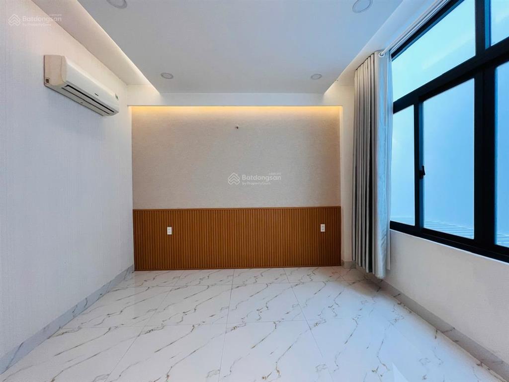 Cho thuê nhà nguyên căn full nội thất 4 phòng ngủ