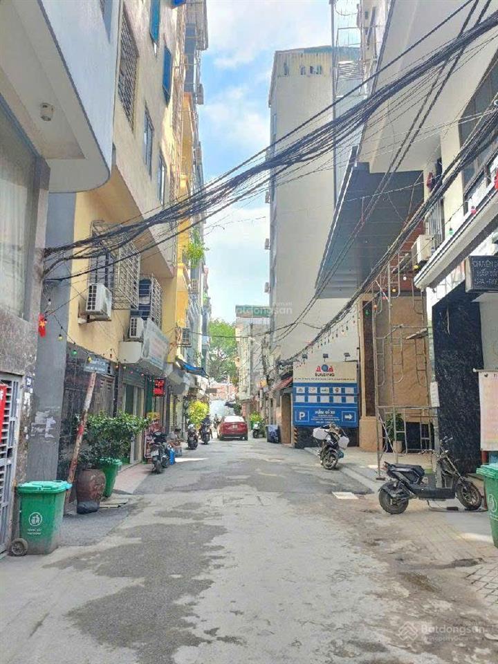 Lô góc 3 mặt thoáng  mặt ngõ to như phố thông các ngả vị trí đắc địa  xung quanh xây 78t  trướ