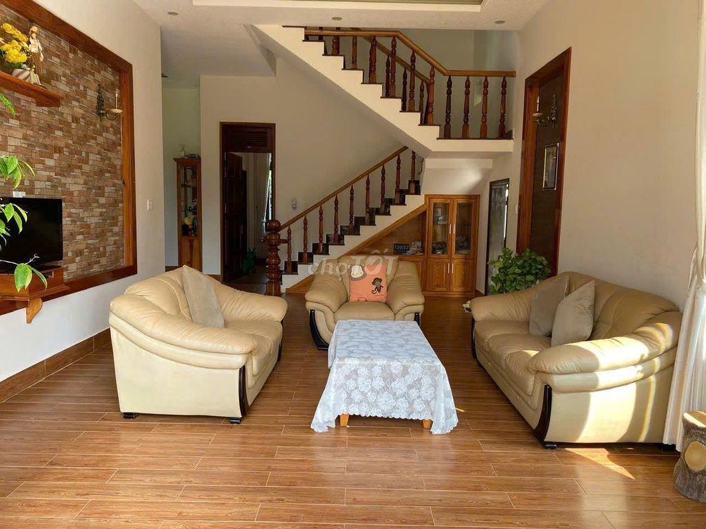 CHO THUÊ VILLA SÂN VƯỜN 1000M2 Nguyễn An Ninh phường 6 Đà Lạt 25TR