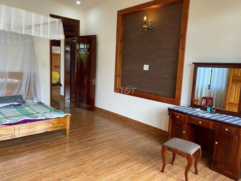 CHO THUÊ VILLA SÂN VƯỜN 1000M2 Nguyễn An Ninh phường 6 Đà Lạt 25TR
