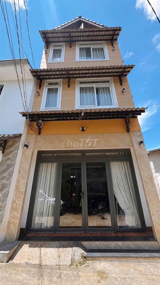 CHO THUÊ NHÀ NGUYÊN CĂN 4PN MAI HOA THÔN GẦN BÙI THỊ XUÂN ĐÀ LẠT 16TR
