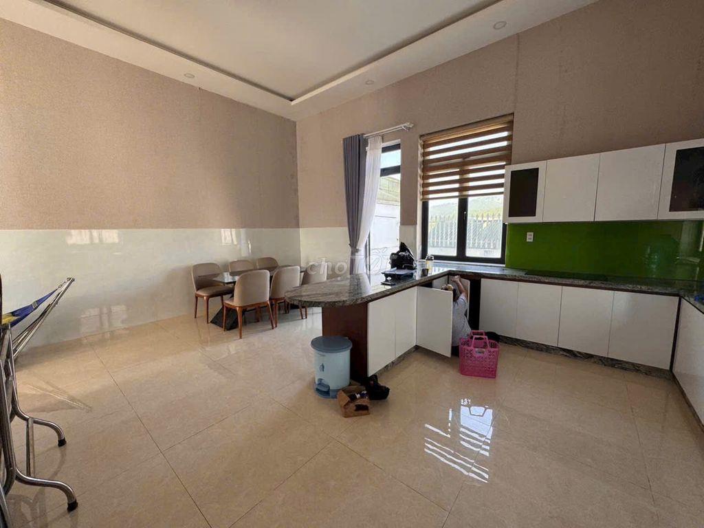 CHO THUÊ VILLA 5 PHÒNG NGỦ, FULL NỘI THẤT, BÃI ĐẬU Ô TÔ - AN SƠN 25TR