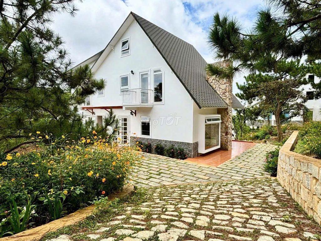 CHO THUÊ VILLA 3PN, PHONG CÁCH GỖ, VIEW RỪNG THÔNG - ANKROET ĐÀ LẠT