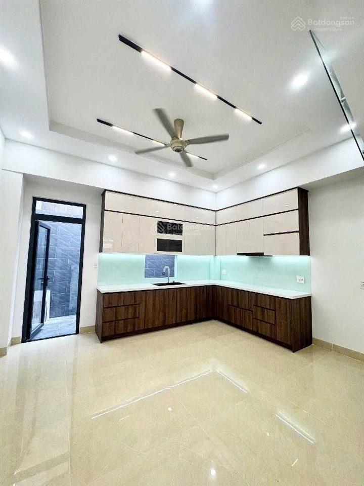 Ngộp bank 4,5 tỷ, 3 tầng 4pn dt 91m2 linh trung sát hoàng diệu đại học ngân hàng, nhỉnh 5 tỷ