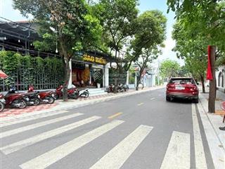 Bán biệt thự 4 tầng, 9pn, 7wc, 715m2 giá cực chất 71 tỷ tại lê quý đôn, bình thọ, thủ đức