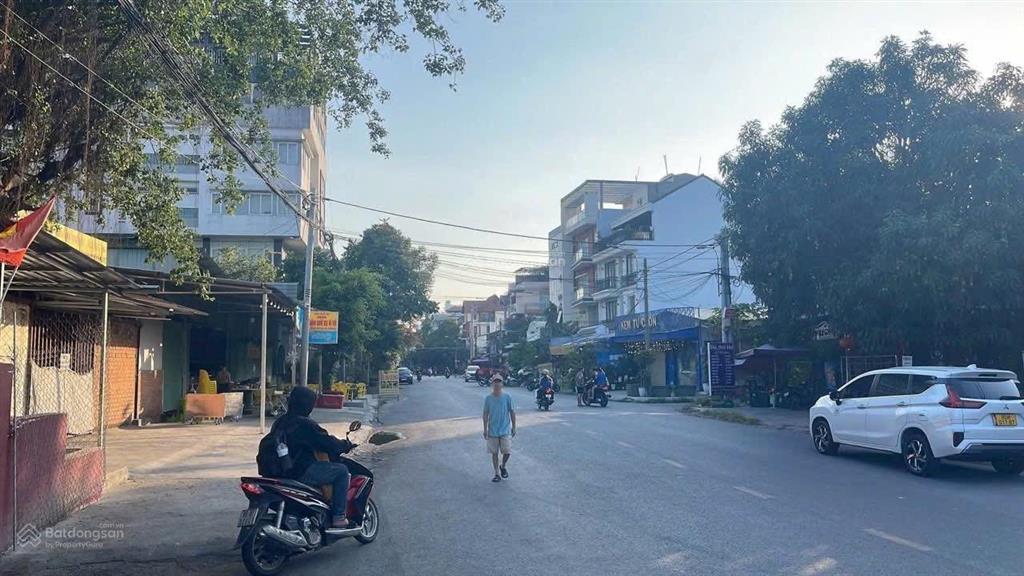 Quỹ đất lớn xây chung cư, phân lô đều được, đầu tư giữ tiền, đang có dòng tiền 500tr/tháng