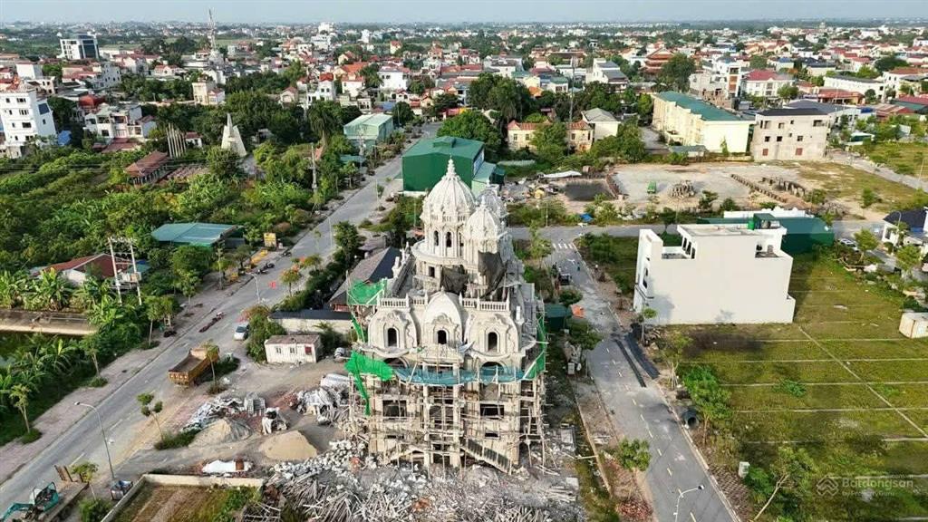 Đất "vàng" lô góc trục đường chính kinh doanh sầm uất bãi vạc, đại nghĩa 147m2 9.2m (giá thiện chí)
