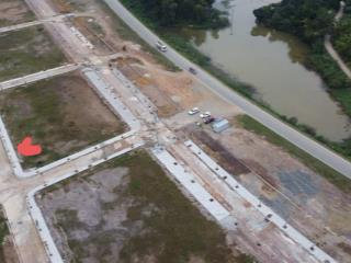 Chính chủ cần bán lô đất phân lô trung tâm thị trấn ba hàng đồi sát đường mòn hcm 103.8m2 mt 5m