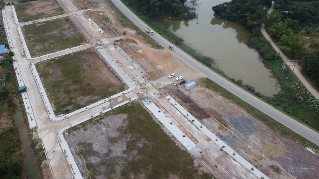 Chính chủ cần bán lô đất phân lô trung tâm thị trấn ba hàng đồi sát đường mòn hcm 103.8m2 mt 5m