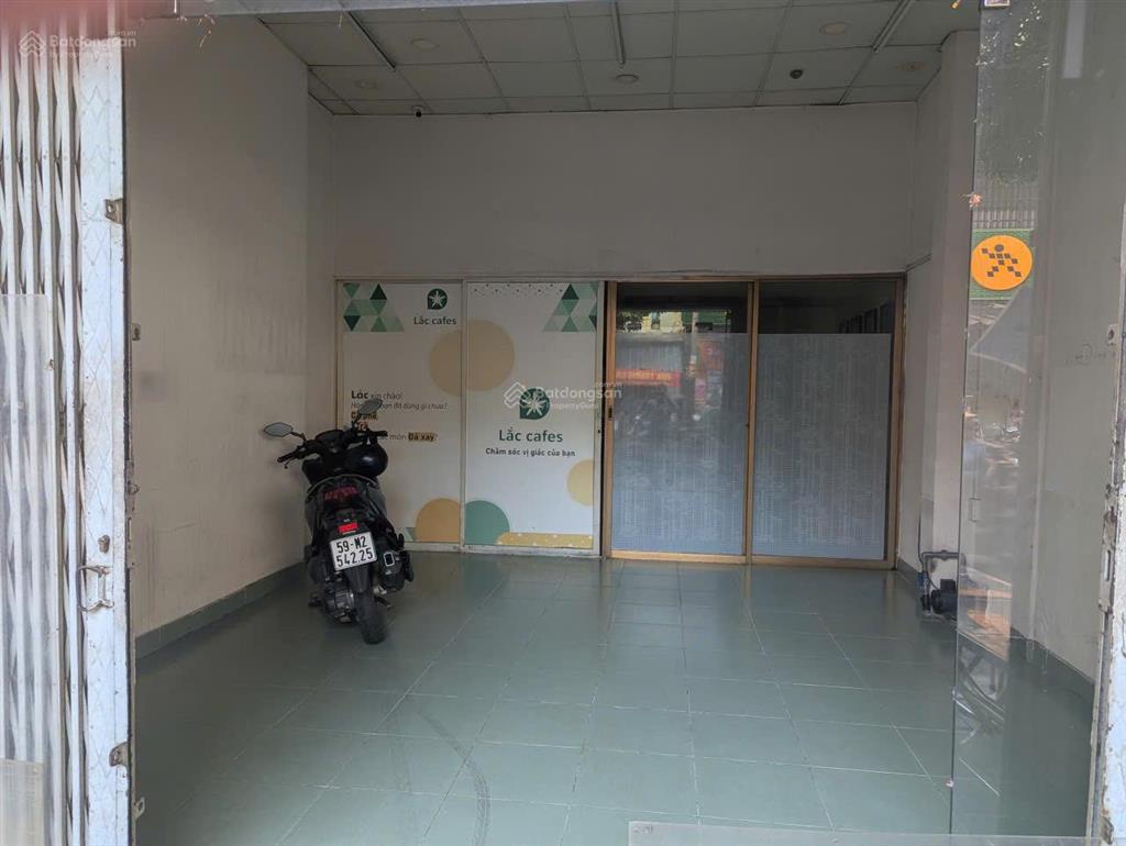 Mặt tiền kinh doanh cực hot  nhà mới đẹp, đường đông đúc thuận tiện mua bán