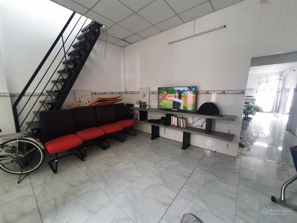 Nhà riêng giá tốt chỉ 950 triệu sổ riêng dọn vào ở ngay