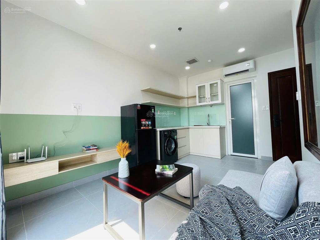 Cho thuê căn hộ 1pn máy giặt riêng ngay vòng xoay dân chủ gần bệnh viện bình dân