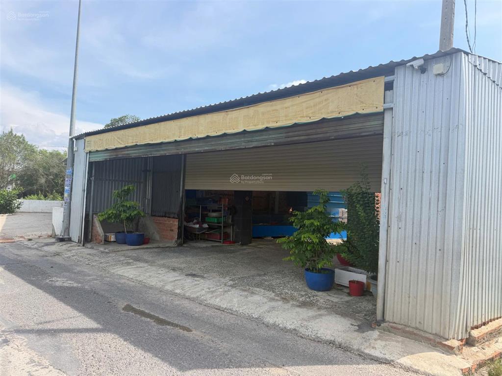 Nhà đất mặt tiền nguyễn thị hạnh xã hậu nghĩa tây ninh