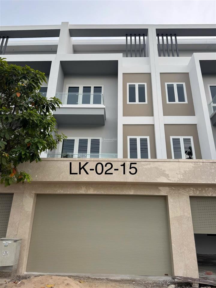 Bán nhà bà rịa city gate lk0215 1 trệt 3 lầu mặt tiền ql51