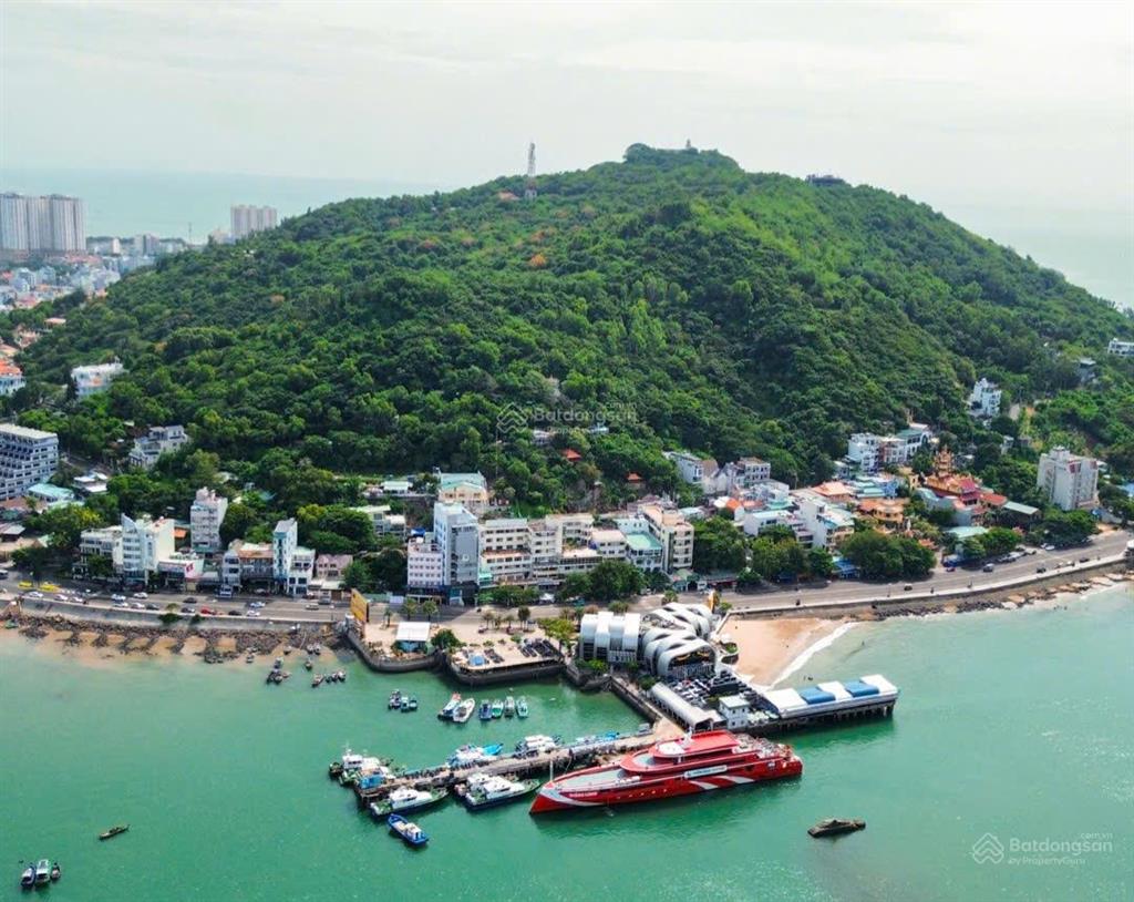 Giảm giá mạnh 5,5 tỷ, chính chủ cần bán nhanh biệt thự biển núi nhỏ  trung tâm lõi vũng tàu