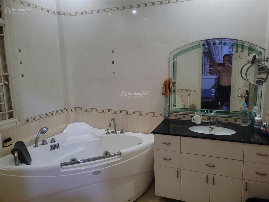 Giảm giá mạnh 5,5 tỷ, chính chủ cần bán nhanh biệt thự biển núi nhỏ  trung tâm lõi vũng tàu