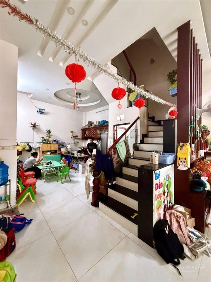 Giáp tên lửa  đường nhựa 10m thông  4 tầng 4pn 5wc  aeon mall  nhà thờ phaolo  nhà mới