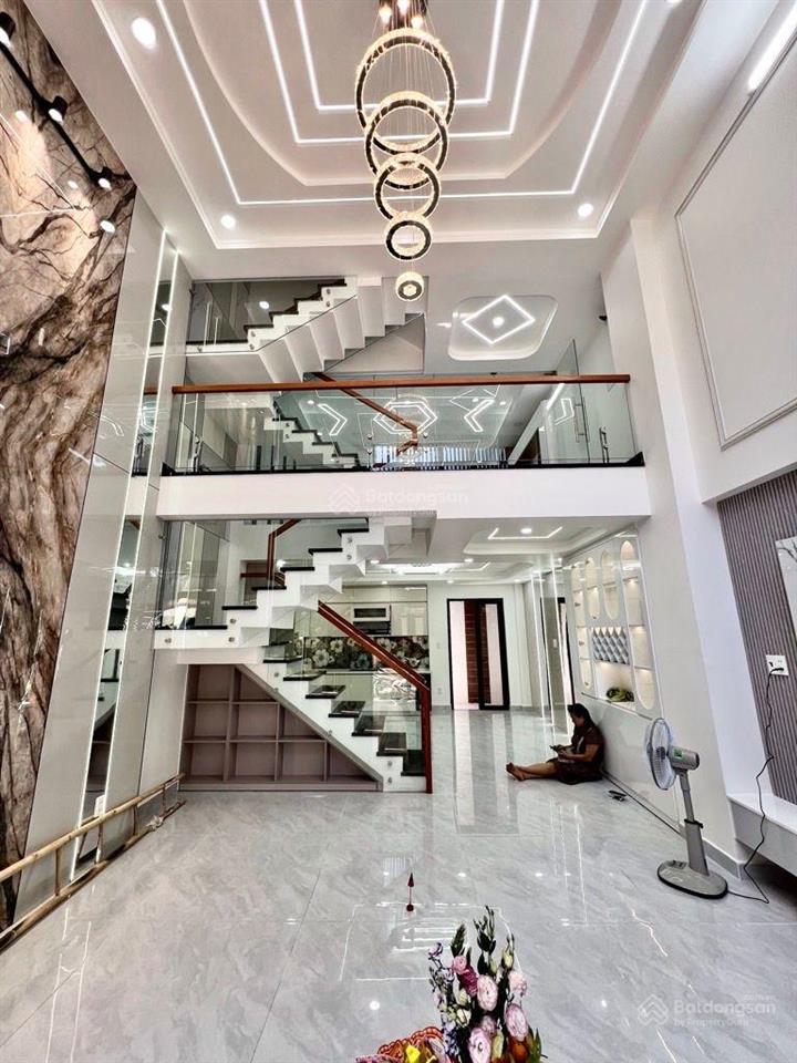 (chính chủ)tên lửa hẻm xe hơi 4t nhà mới full nội thất, ngang 5m, aeon mall, nhà thờ phaolo