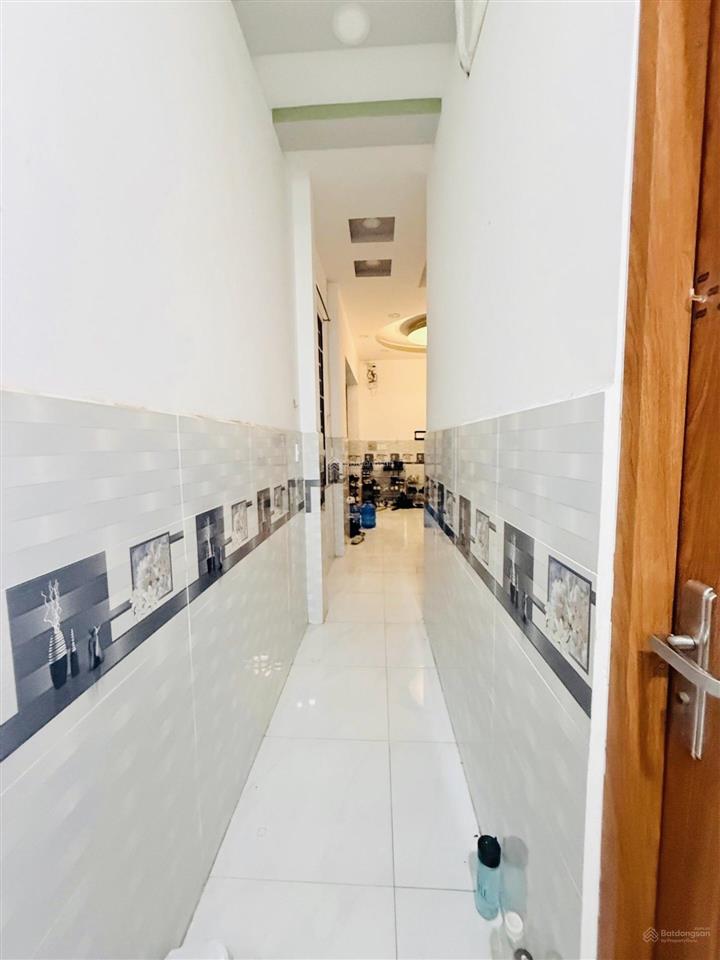 Giáp tên lửa, 124m2 ngang 7.2 nở hậu 5pn 5wc, 3 tầng thu nhập 15tr/th, aeon mall, nhà thờ phaolo