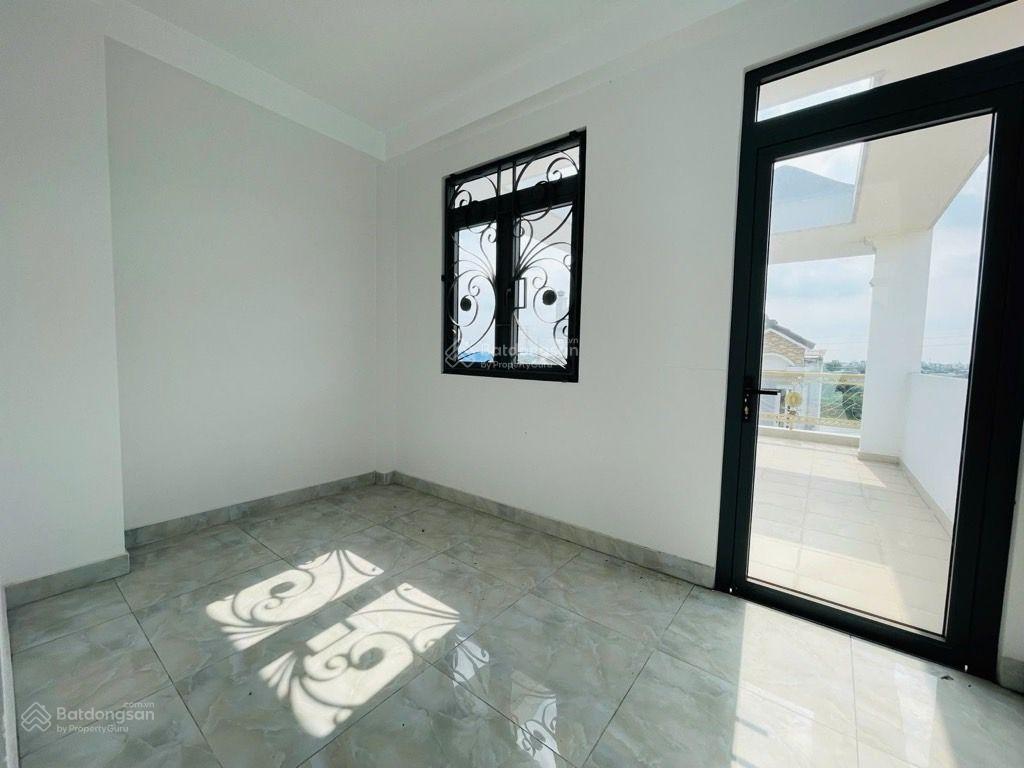 (chính chủ) giáp tên lửa, 2 mặt tiền 6m xe hơi nằm nhà, nhà mới 5 tầng, sát tân phú, bv bình tân