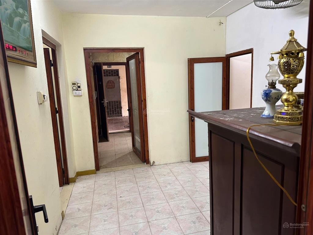 Cho thuê tập thể 80m2, 3pn, tại tập thể khương thượng, p khương thượng, q. đống đa, hn