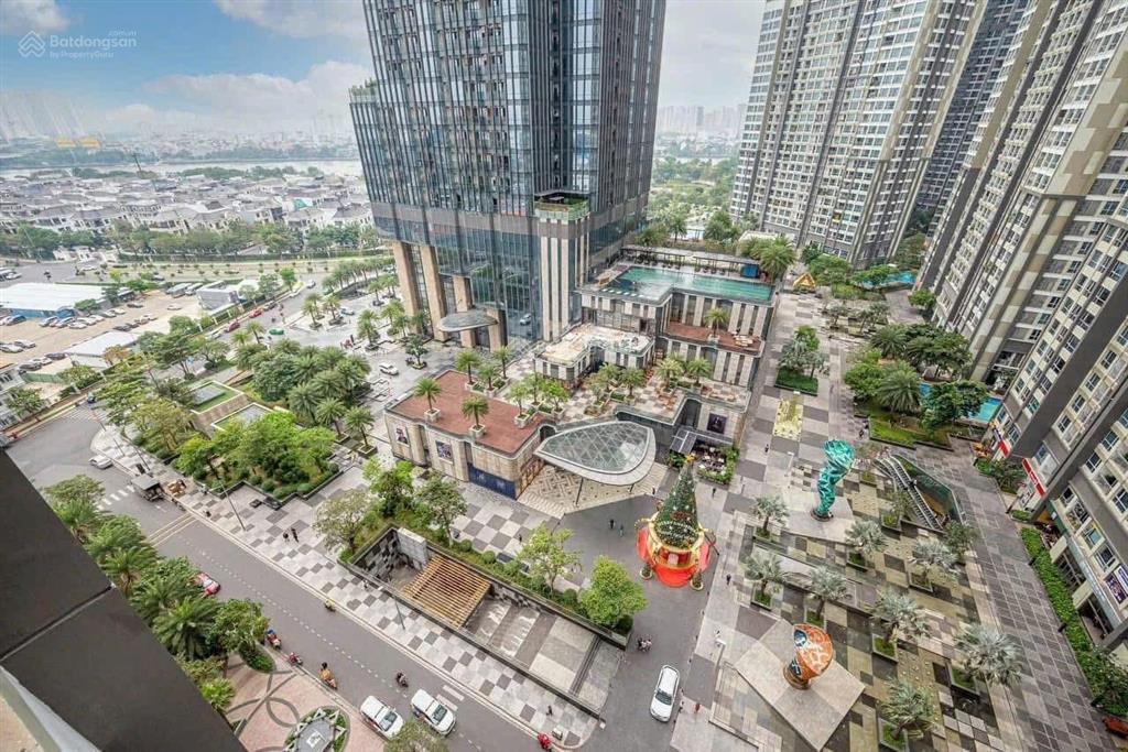 Bán căn hộ 4pn diện tích lớn 160m²  sổ hồng  full nội thất cao cấp