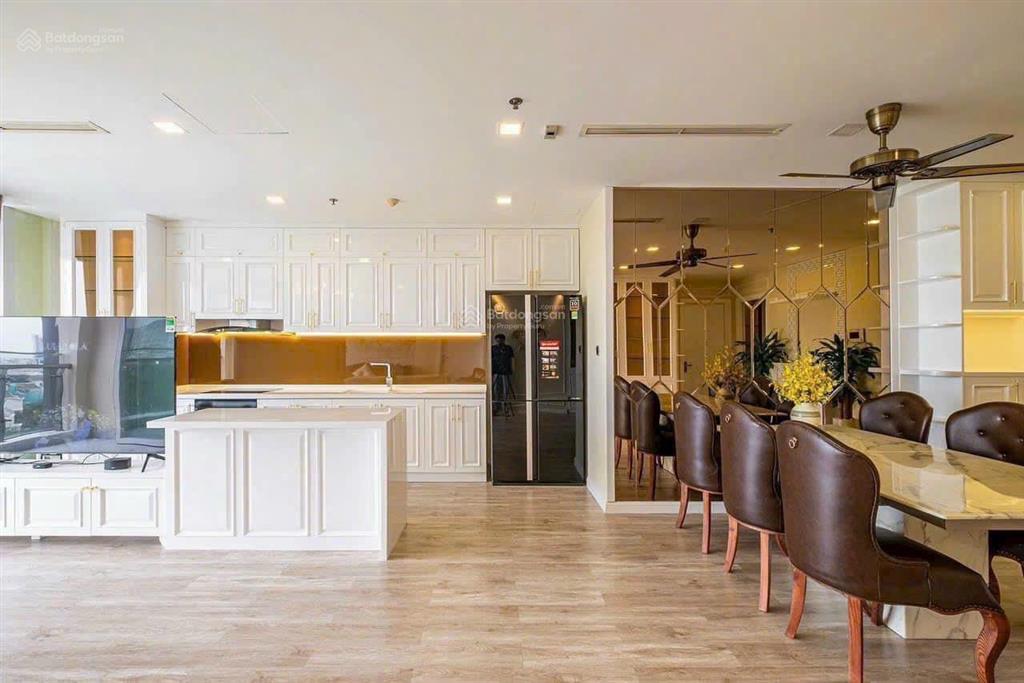 Bán căn hộ 4pn 150m² giá 24 tỷ có sổ tại vinhomes central park  view đẹp, pháp lý rõ ràng