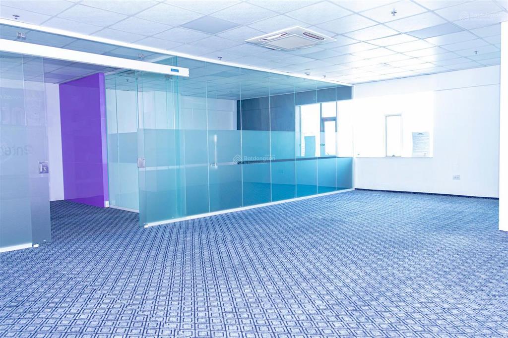 Cho thuê văn phòng 103m2  vĩnh trung plaza đà nẵng tầng cao view đẹp, bàn giao ngay