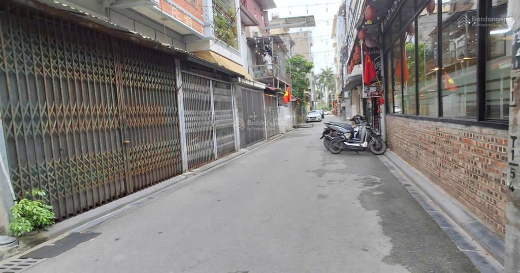 Bán nhà cạnh trường đảng lê hồng phong