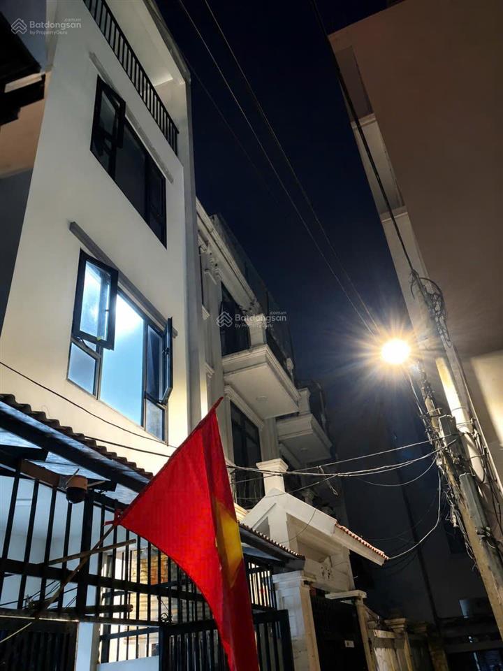 Bán nhà cạnh trường đảng lê hồng phong