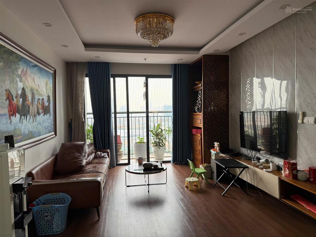 Bán căn hoa hậu 130m2 tòa n03  t4 ngoại giao đoàn căn 3pn vuông vắn mặt đường xuân tảo