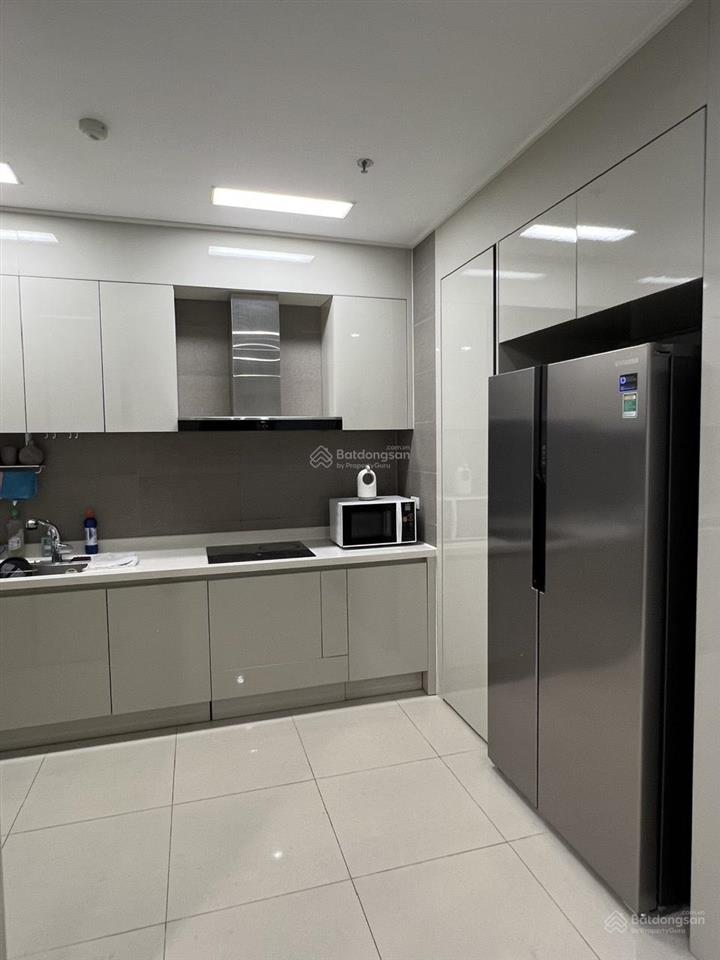 Cho thuê 2pn starlake tây hồ tây  98m² rộng rãi  giá 32tr