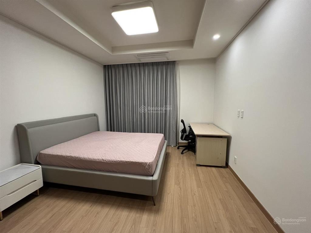 Cho thuê 2pn starlake tây hồ tây  98m² rộng rãi  giá 32tr