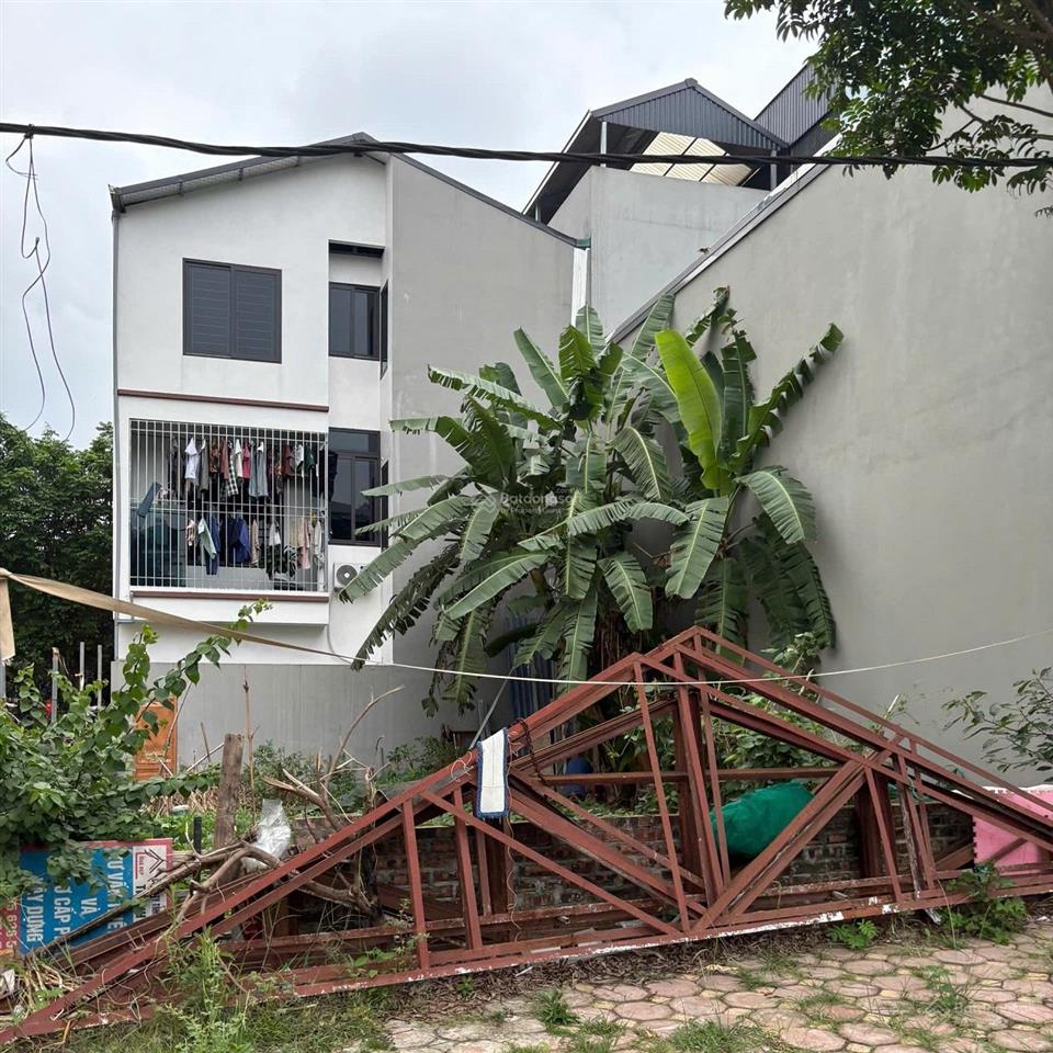 Bán đất tại xã cổ đông 109.7m2 pháp lý đầy đủ với mặt tiền 6,29m  hiện tại là thôn 6 hoà lạc